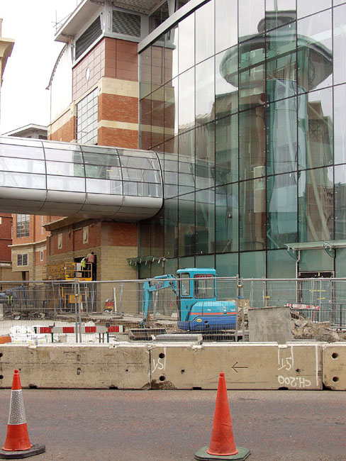 Gate_Newgate_Glass_Tower_02